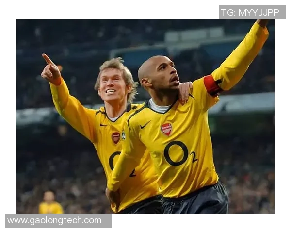 退役足球明星的精彩瞬间与排名分析揭示他们的传奇职业生涯 退役足球明星的精彩瞬间与排名分析揭示他们的传奇职业生涯