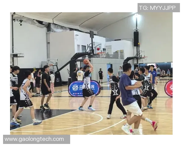 重庆排球队挑战赛精彩配合点评展现团队默契与实力